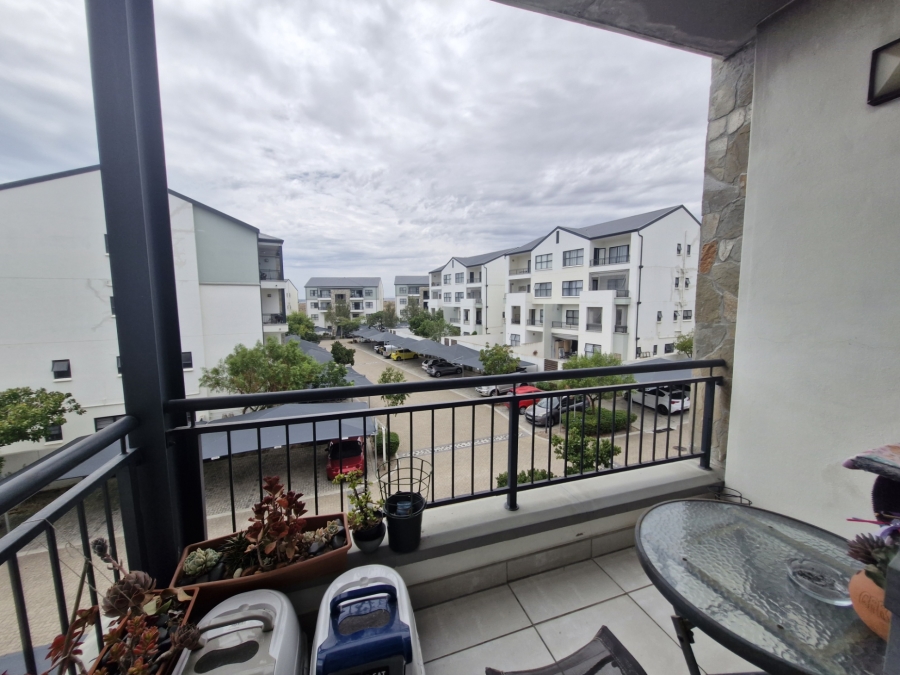 To Let 1 Bedroom Property for Rent in Richwood Western Cape